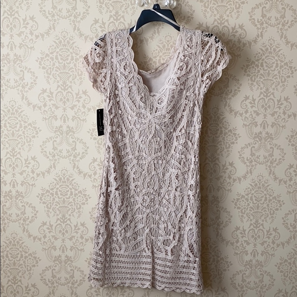 Dress - Picture 2 of 8